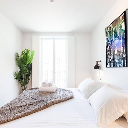 My Lx Flat Graca Lighting Design Apartment Lisbon Bagian luar foto